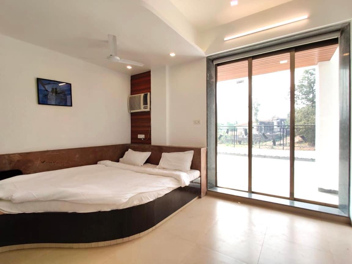 Karma - By Pine Villas Lonavala Exterior foto